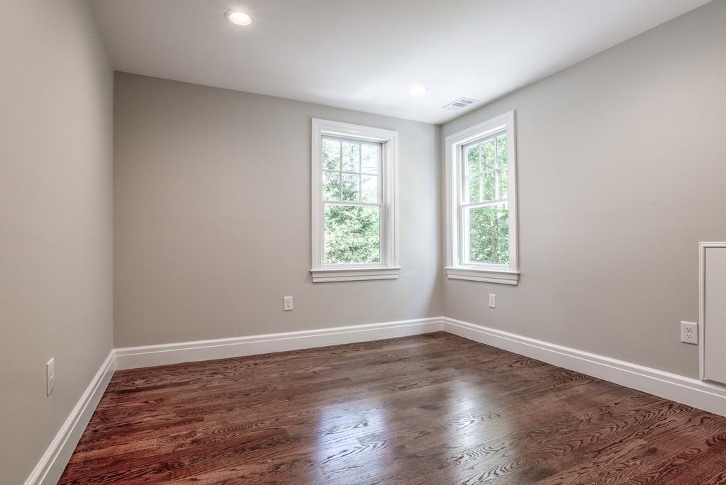 27 Rich Valley Road Wayland, MA 01778 - Photo 13 of 21