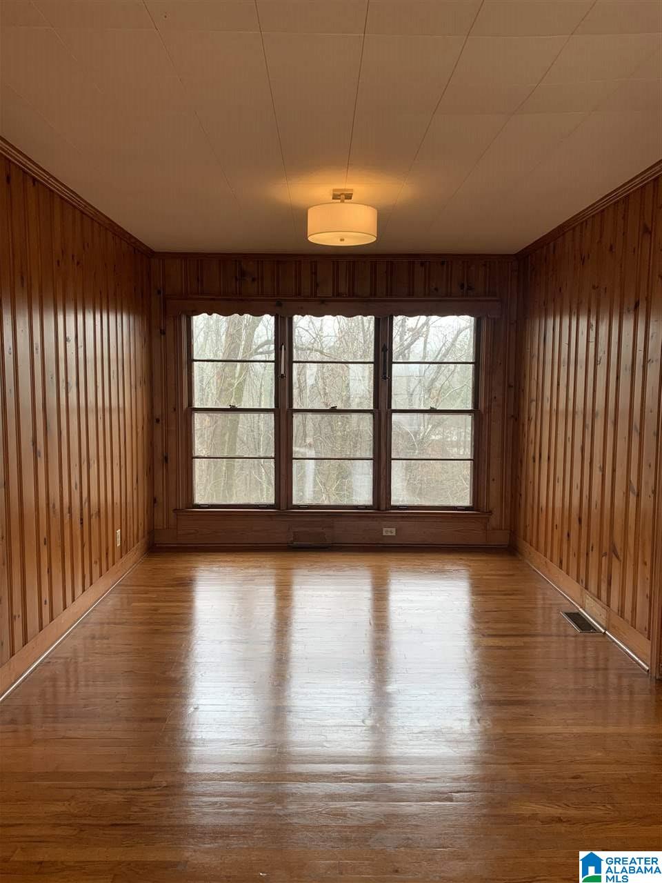 324 Shocco Springs Road Talladega, AL 35160 - Photo 7 of 28