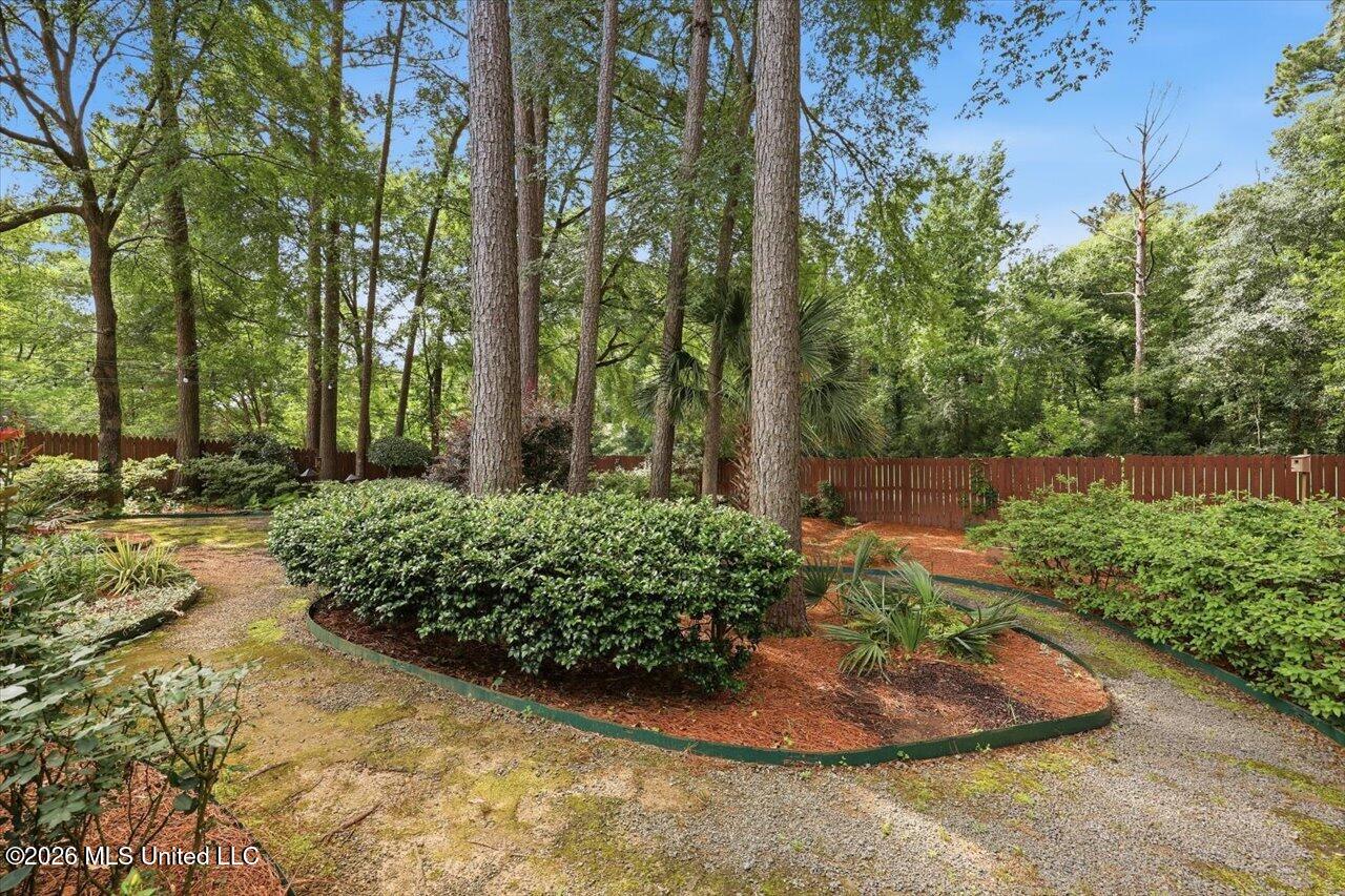 385 Pinewood Lane Ridgeland, MS 39157 - Photo 34 of 37 38-385 Pinewood Ln _ Hometoursms.com