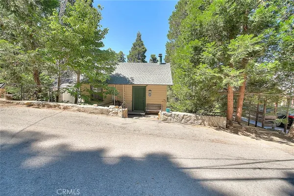 $249,000 | 680 Buckingham Square, Lake Arrowhead, CA 92352