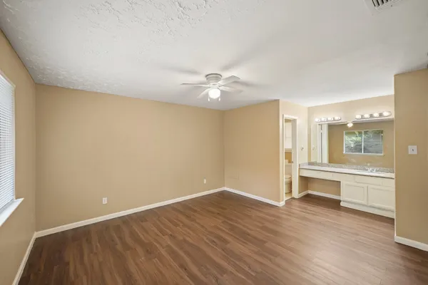 $1,950 | 3714 Embarcadero Drive, Houston, TX 77082