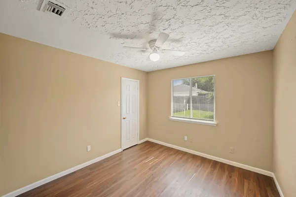$1,950 | 3714 Embarcadero Drive, Houston, TX 77082