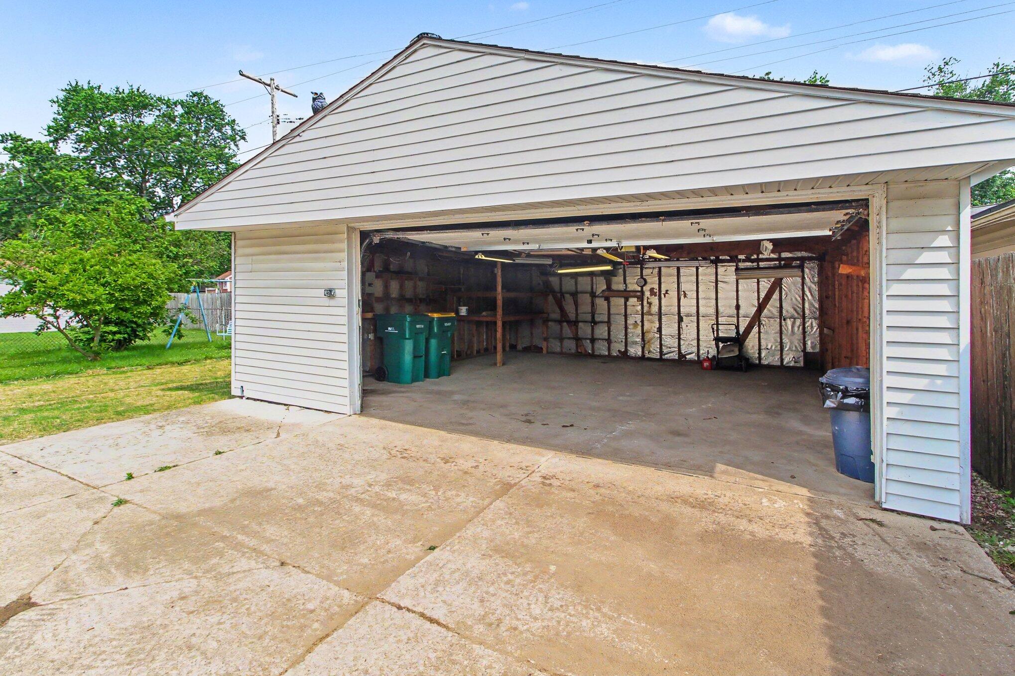 1711 Grove Road Ypsilanti, MI 48198 - Photo 22 of 28 023_file_7741