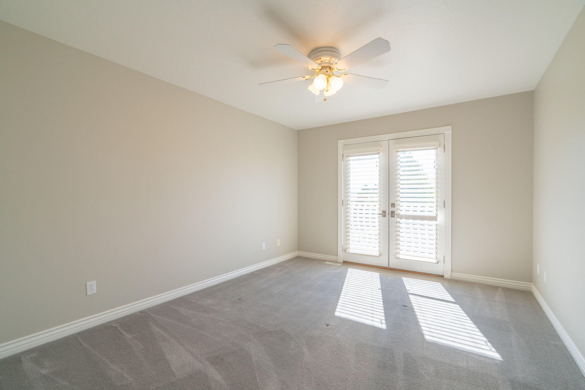 198 Shadow Point Drive St. George, UT 84770 - Photo 55 of 89 198 Shadow Point Dr-085