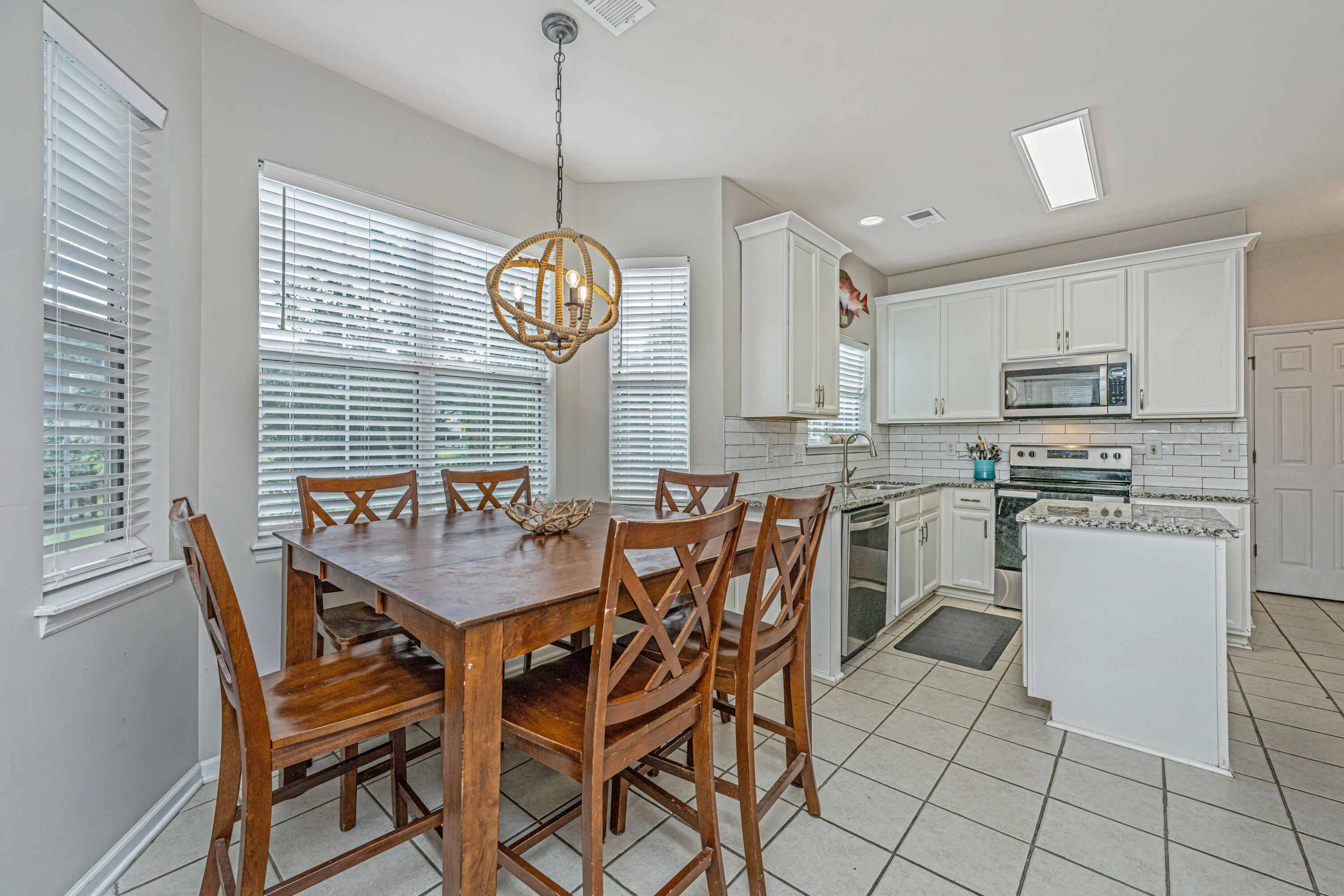 3221 John Bartram Place Mount Pleasant, SC 29466 - Photo 11 of 44 3221JohnBartramPl015