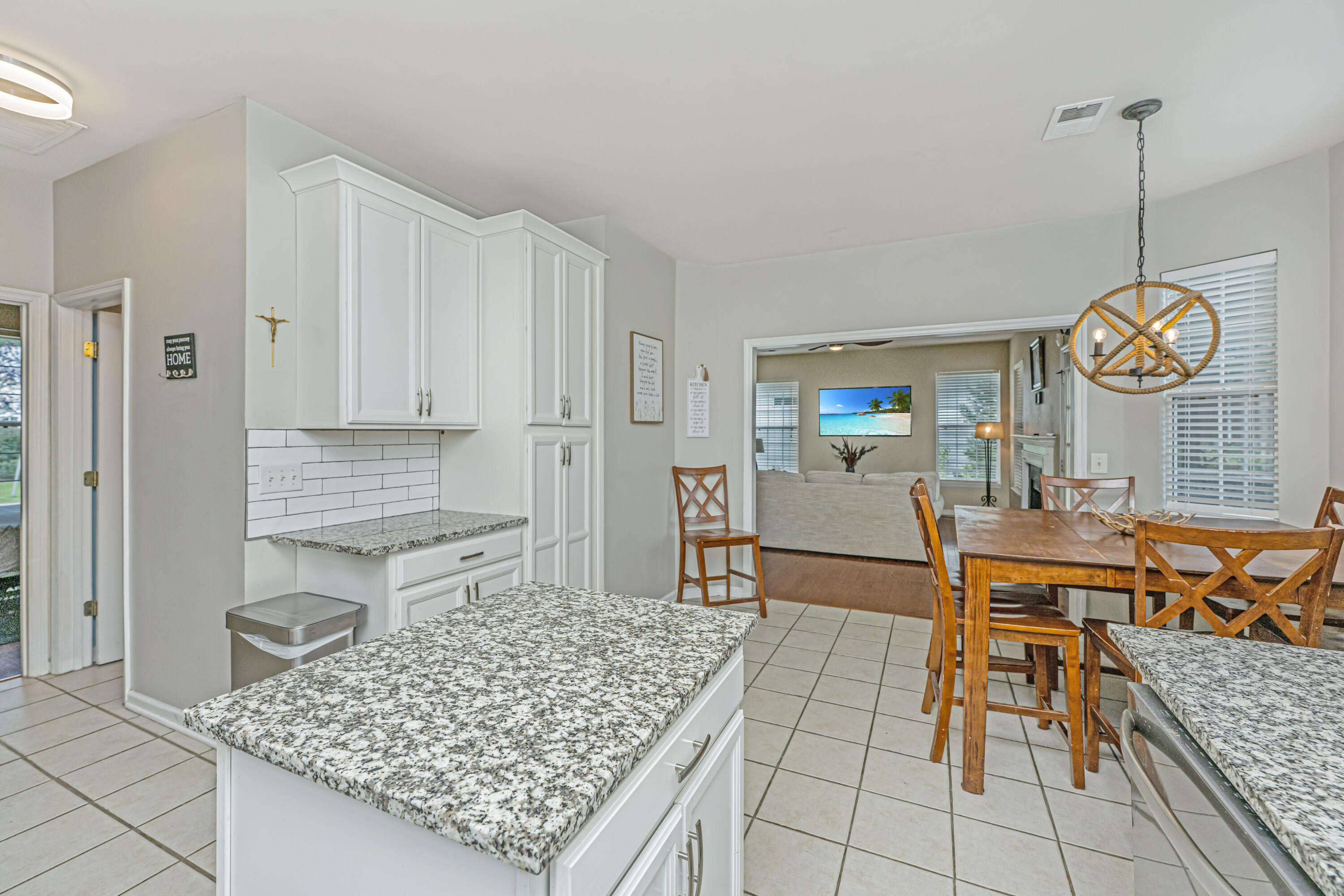 3221 John Bartram Place Mount Pleasant, SC 29466 - Photo 13 of 44 3221JohnBartramPl019