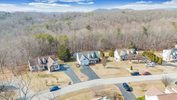 $549,950 | 1251 Commonwealth Drive, Hardy, VA 24101