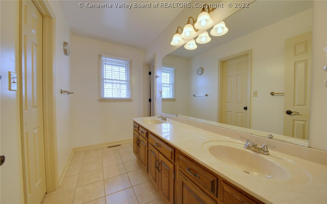 1778 Smith Road Charleston, WV 25314 - Photo 19 of 28 Gallery Image 19