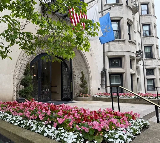 $2,750,000 | 416 Commonwealth Avenue, Unit 301, Boston, MA 02215