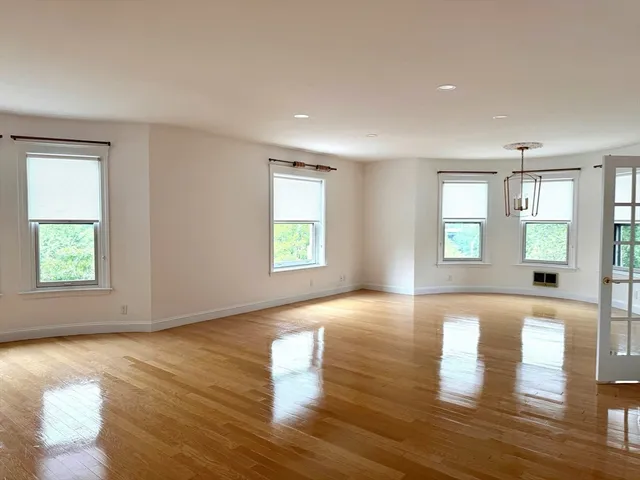 $2,750,000 | 416 Commonwealth Avenue, Unit 301, Boston, MA 02215