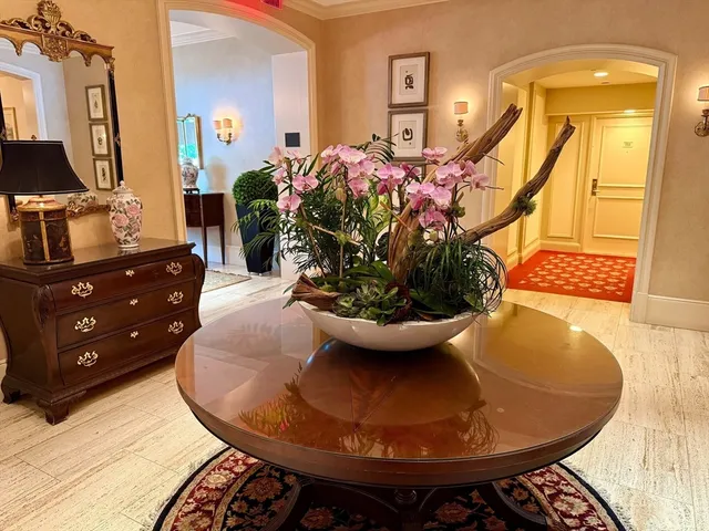 $2,750,000 | 416 Commonwealth Avenue, Unit 301, Boston, MA 02215