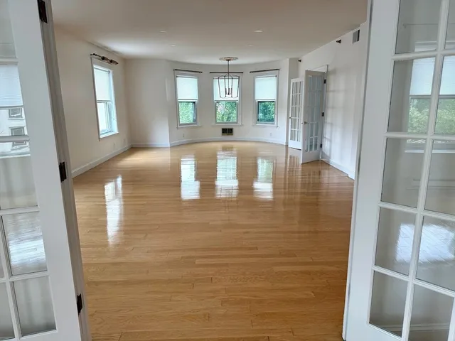 $2,750,000 | 416 Commonwealth Avenue, Unit 301, Boston, MA 02215