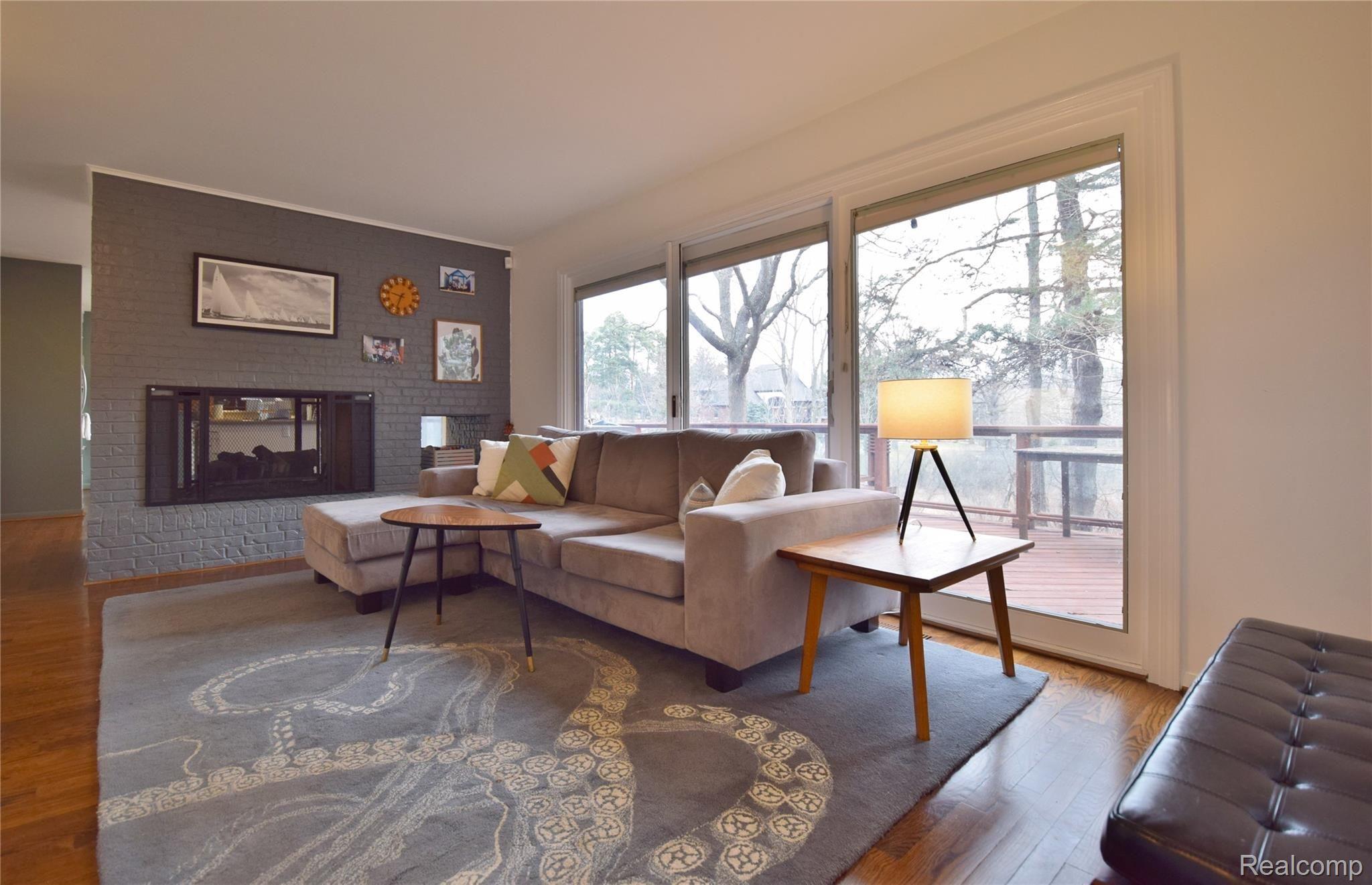 3303 Squirrel Road Bloomfield Hills, MI 48304 - Photo 27 of 75 family room 3.JPG