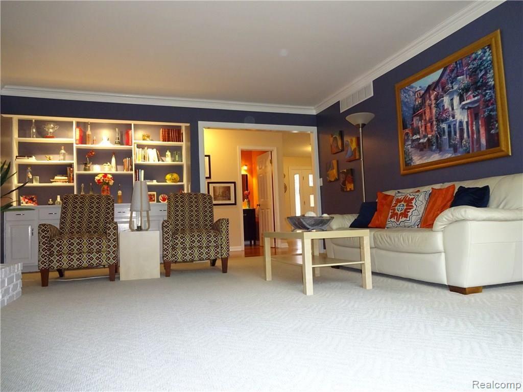 1111 Clopton Bridge Drive Rochester Hills, MI 48306 - Photo 15 of 59