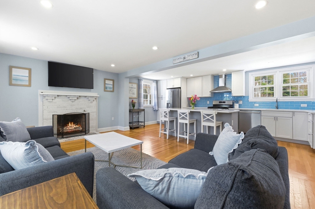 148 Tower Street Dedham, MA 02026 - Photo 5 of 22