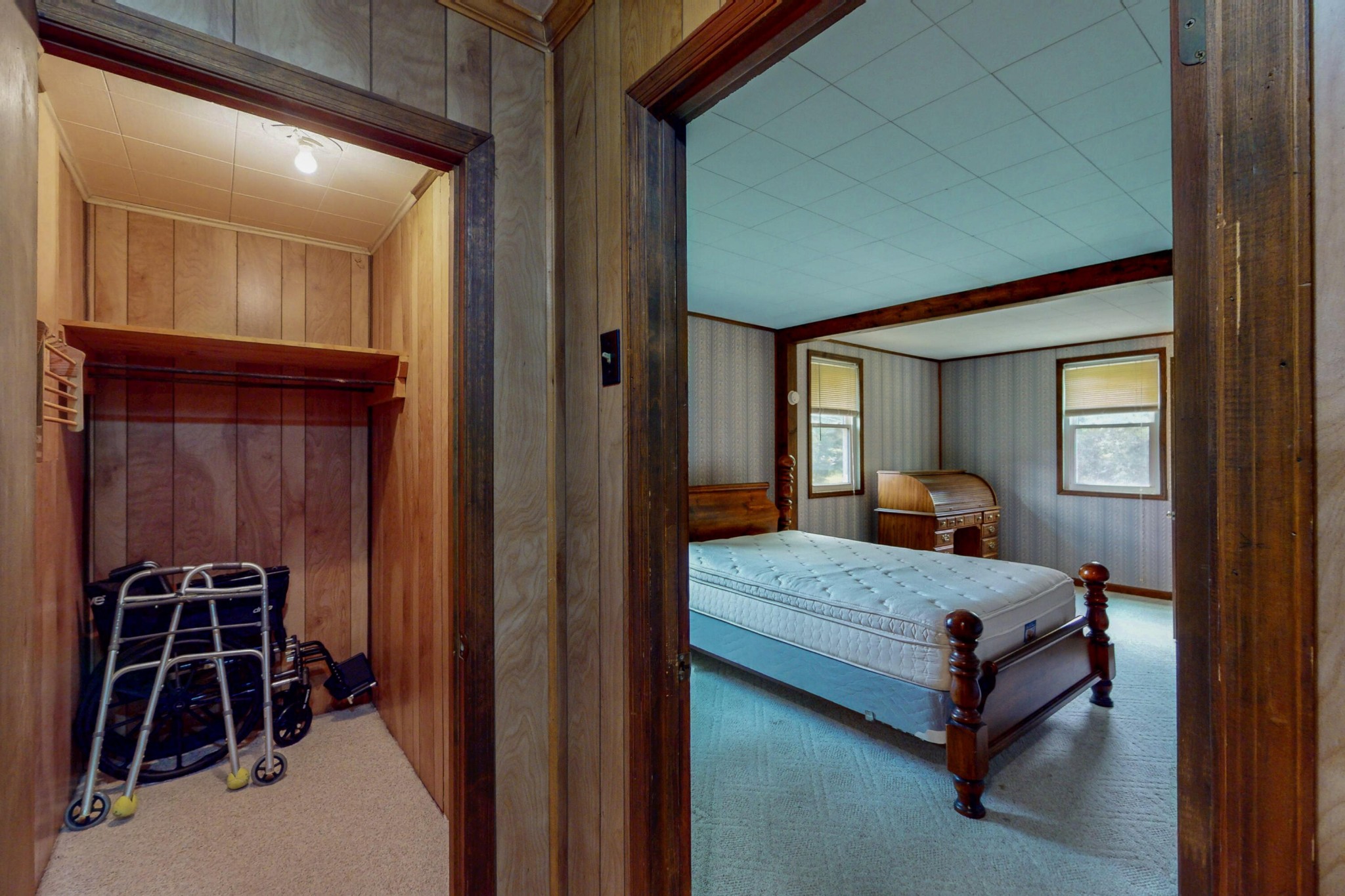 428 Caldwell Road Southeast Cleveland, TN 37323 - Photo 45 of 91 a bedroom with a bed and a mirror