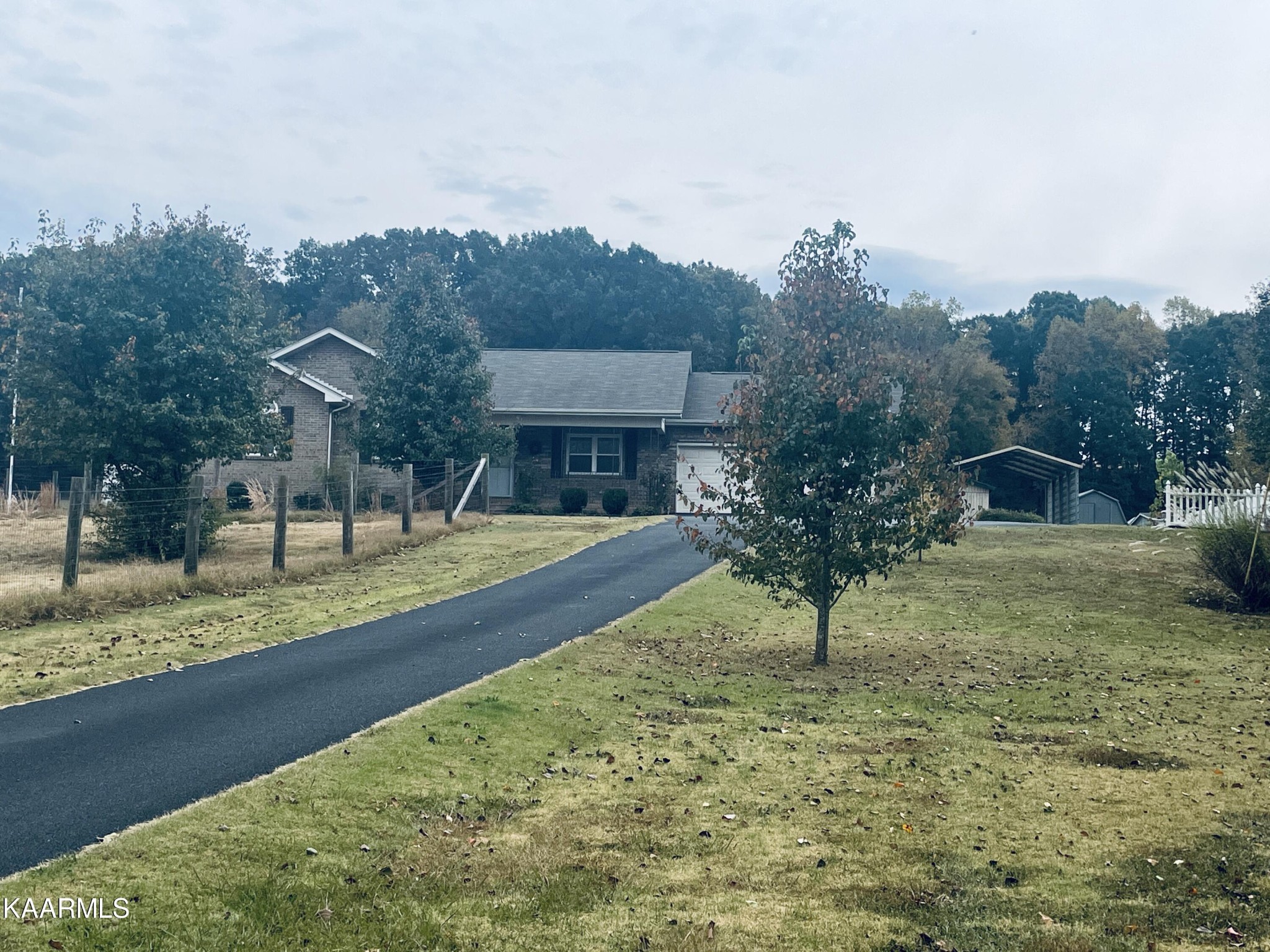 2929 Niles Ferry Road Greenback, TN 37742 - Photo 1 of 36 Gallery Image 1