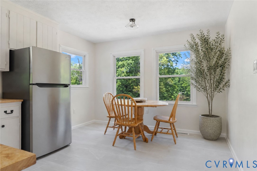 1692 Miller Lk Road Rice, VA 23966 - Photo 7 of 21