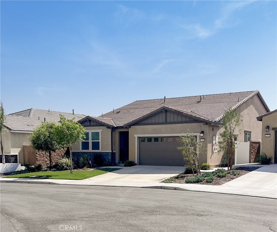 2528 Yellowstone Way Rialto, CA 92377 - Photo 2 of 24