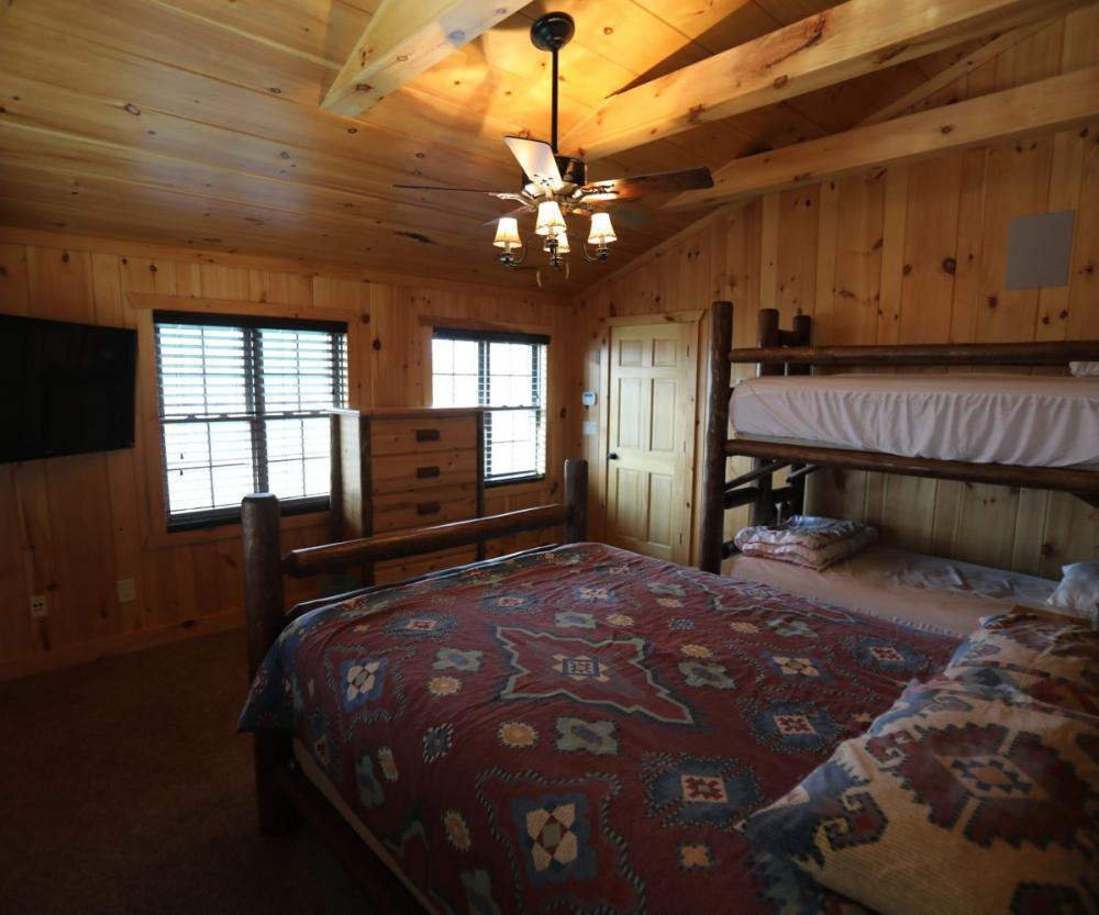 2866 Ridge Road Robbins, TN 37852 - Photo 8 of 32 listing1120330photo476829