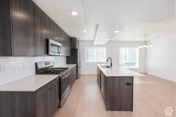 $349,999 | 72 East Hamblin Lane, Clearfield, UT 84015
