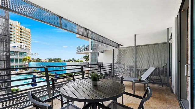 $4,200 | 1437 Collins Avenue, Unit 327, Miami Beach, FL 33139