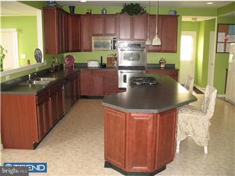 7 Box Turtle Lane Sicklerville, NJ 08081 - Photo 5 of 10 Gallery Image 5