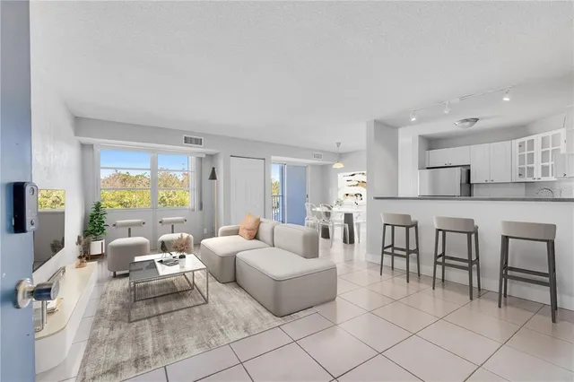 $1,500 | 3315 58th Avenue South, Unit 309, St. Petersburg, FL 33712