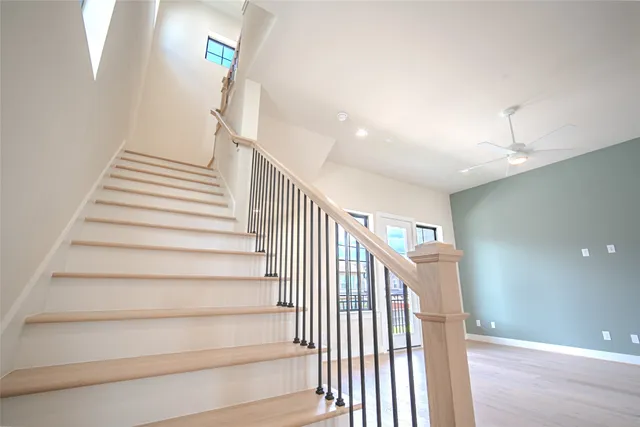 $699,999 | 1715 Bologna Lane, Houston, TX 77055