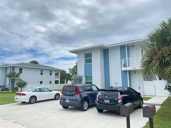 $2,400 | 440 21st Street, Unit 2, West Palm Beach, FL 33407