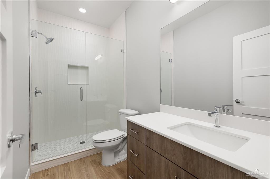 2700 Mockingbird Road, Unit 4 Weslaco, TX 78596 - Photo 13 of 27 Gallery Image 13