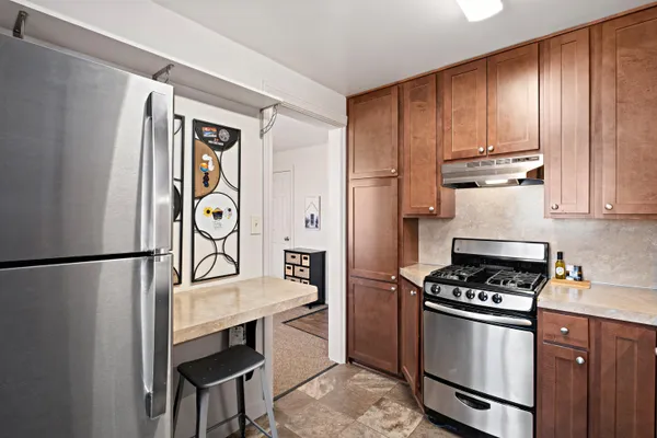 $1,500,000 | 20-22 Crescent Street Northeast, Grand Rapids, MI 49503