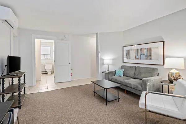 $1,500,000 | 20-22 Crescent Street Northeast, Grand Rapids, MI 49503