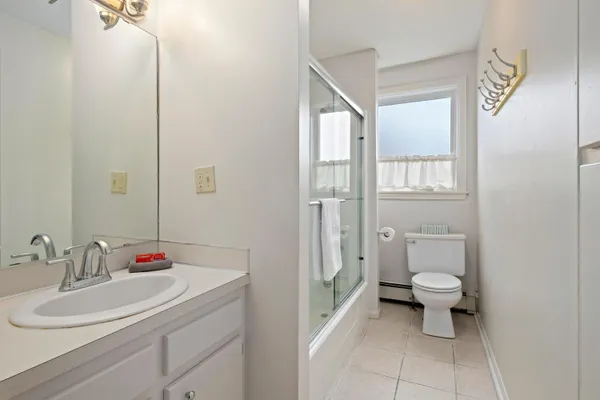 $1,500,000 | 20-22 Crescent Street Northeast, Grand Rapids, MI 49503