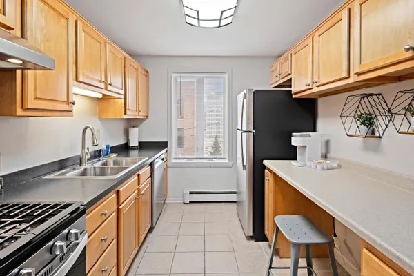 $1,500,000 | 20-22 Crescent Street Northeast, Grand Rapids, MI 49503