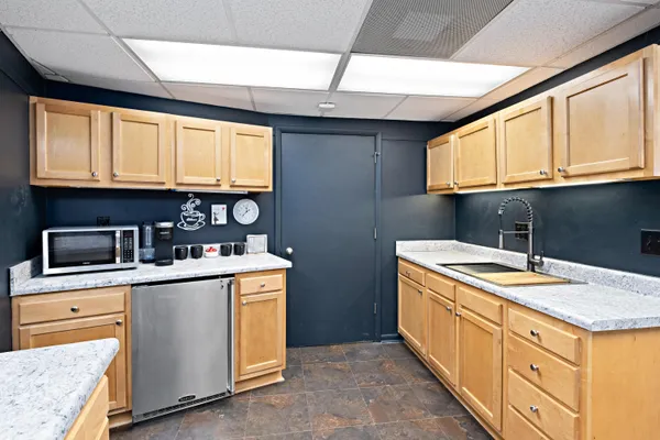 $1,500,000 | 20-22 Crescent Street Northeast, Grand Rapids, MI 49503