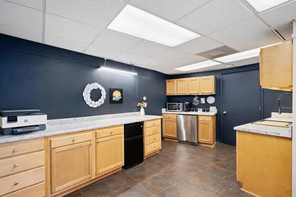 $1,500,000 | 20-22 Crescent Street Northeast, Grand Rapids, MI 49503