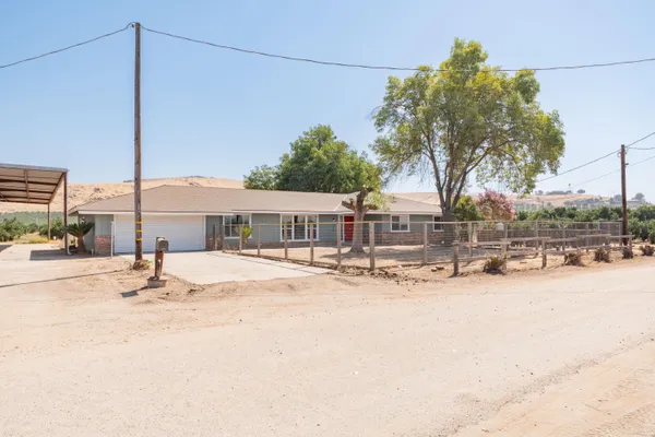 $624,300 | 17406 Millwood Drive, Visalia, CA 93292