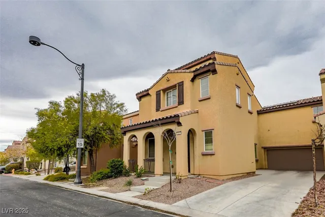 $2,795 | 6561 Grand Concourse Street, Las Vegas, NV 89166