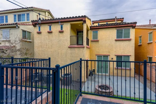 $2,795 | 6561 Grand Concourse Street, Las Vegas, NV 89166