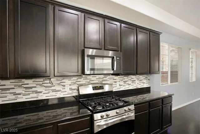 $2,795 | 6561 Grand Concourse Street, Las Vegas, NV 89166