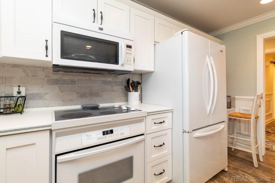7205 Bluebill Road Algonac, MI 48001 - Photo 16 of 37 50056270-15.JPG