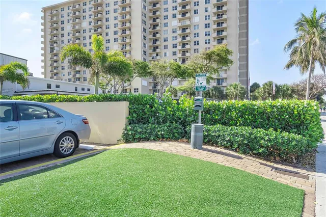 $749,000 | 1900 South Ocean Boulevard, Unit 12F, Lauderdale-by-the-Sea, FL 33062