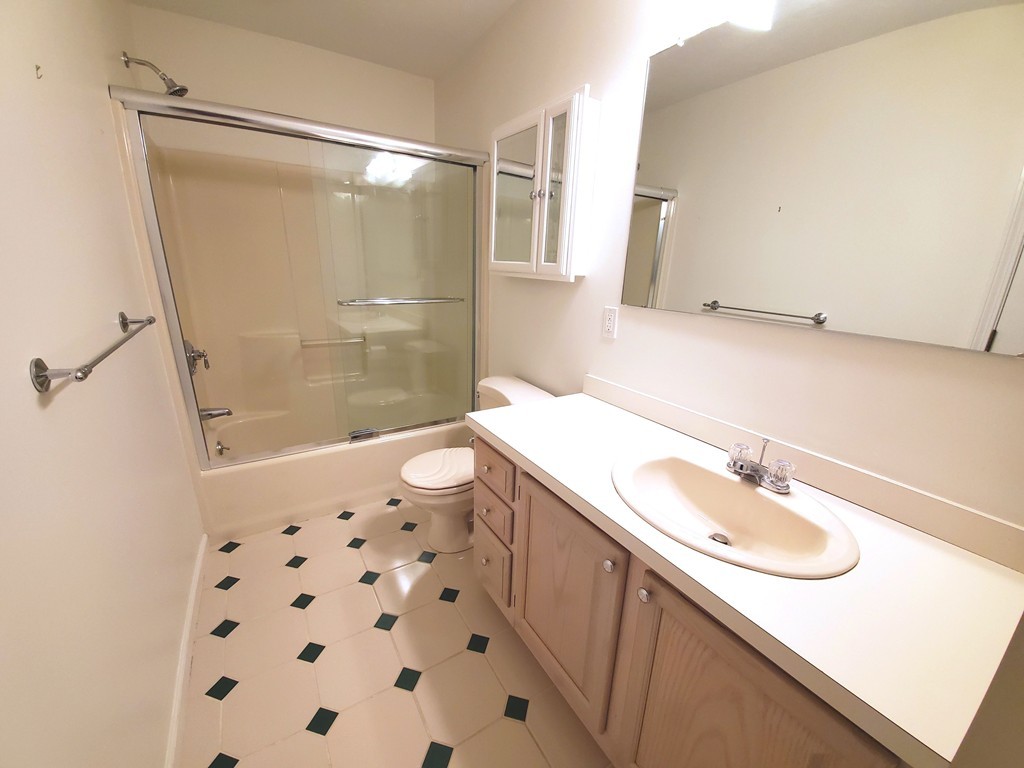 32 Weatherstone Drive, Unit 32 Worcester, MA 01604 - Photo 17 of 31