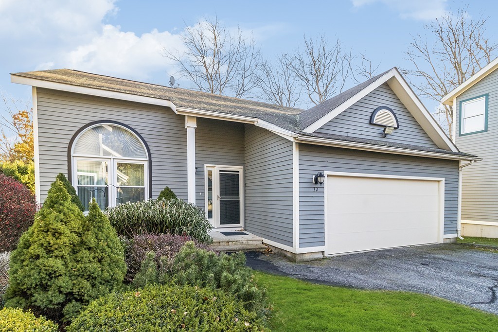32 Weatherstone Drive, Unit 32 Worcester, MA 01604 - Photo 2 of 31