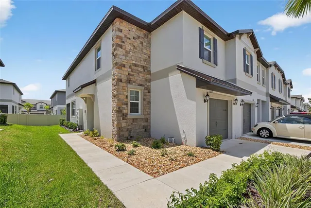 $290,000 | 10317 Trumpet Honeysuckle Way, Wesley Chapel, FL 33545