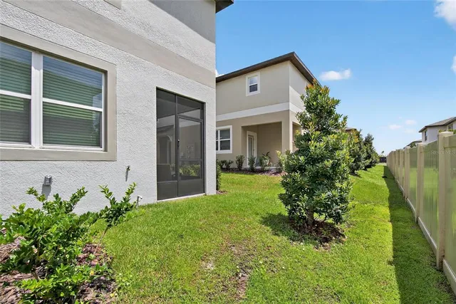 $290,000 | 10317 Trumpet Honeysuckle Way, Wesley Chapel, FL 33545