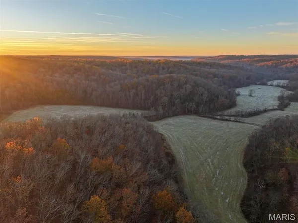 $2,511,705 | 881.3 Highway K Jadwin Mo 65501, Jadwin, MO 65501