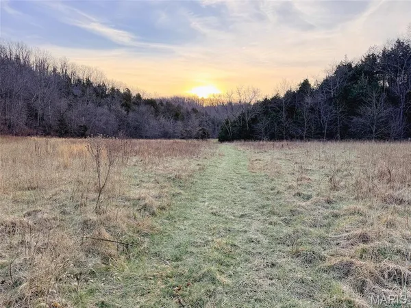 $2,511,705 | 881.3 Highway K Jadwin Mo 65501, Jadwin, MO 65501