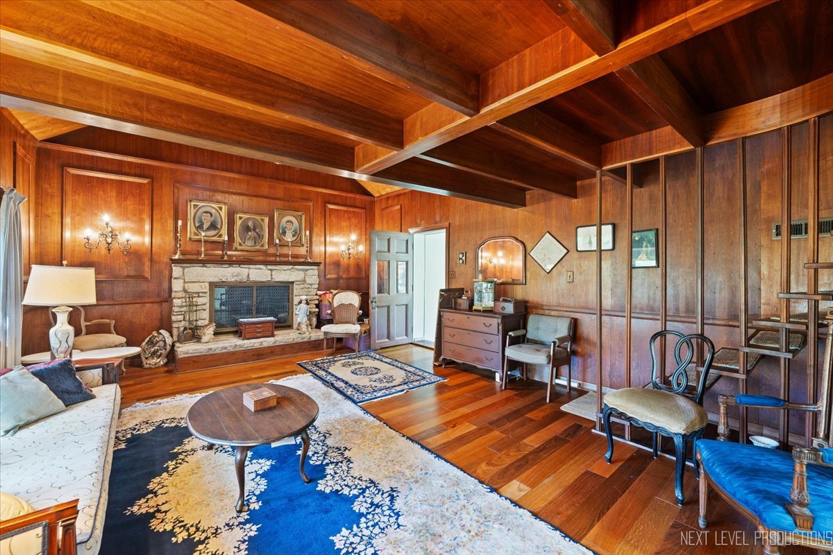 7N384 Whispering Willows Street St. Charles, IL 60174 - Photo 12 of 48 a outdoor space with chairs